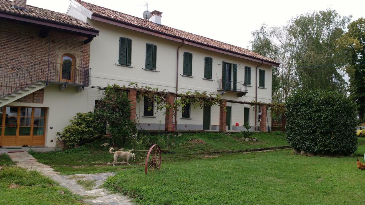 Agriturismo Cascina Poscallone Аббиатеграссо Экстерьер фото