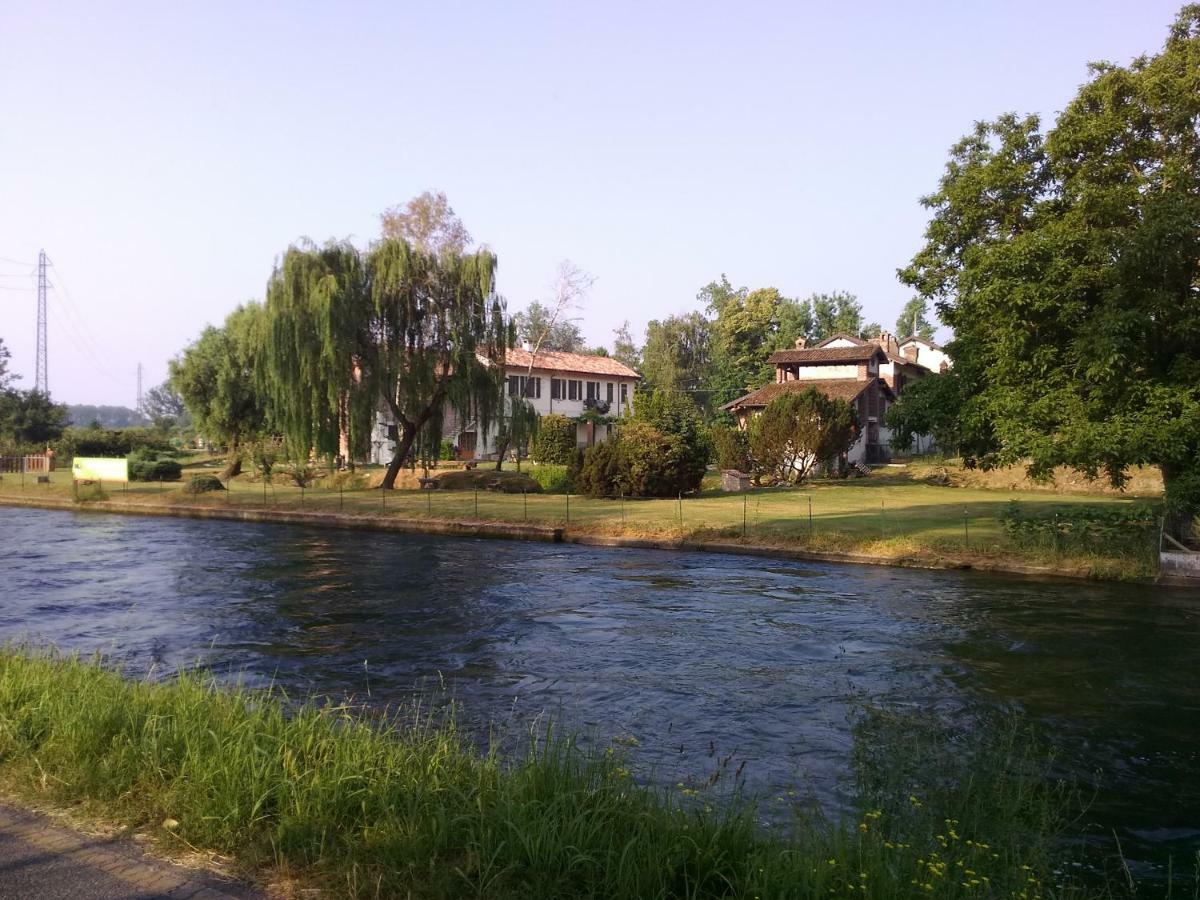 Agriturismo Cascina Poscallone Аббиатеграссо Экстерьер фото