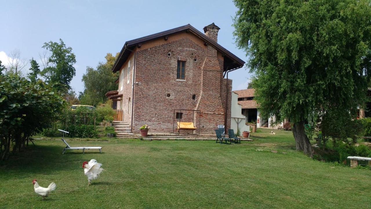 Agriturismo Cascina Poscallone Аббиатеграссо Экстерьер фото